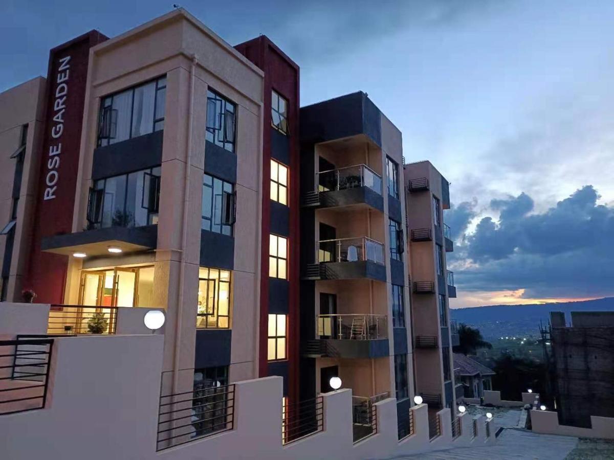 Rose Garden Private Apartment By Link Κιγκάλι Εξωτερικό φωτογραφία