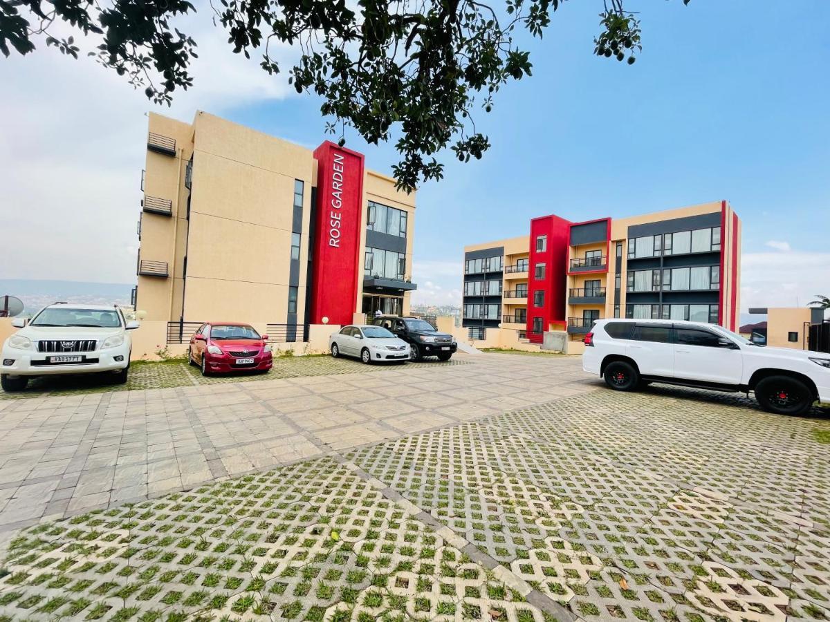 Rose Garden Private Apartment By Link Κιγκάλι Εξωτερικό φωτογραφία